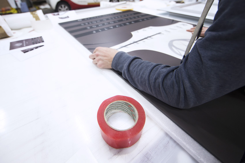 fabrication panneau pose adhésif rêve d'eau signalétique panneau communication