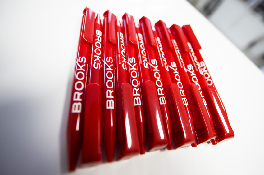 objets publicitaires goodies stylos Brooks immobilier impression communication