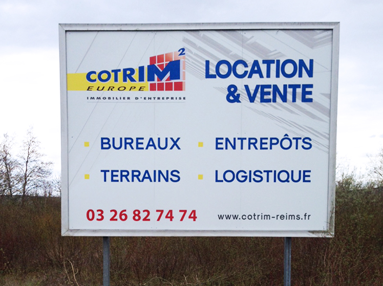 réalisation et pose panneau grand format 4x3 m cotrim europe signalétique communication immo immobilier entreprise