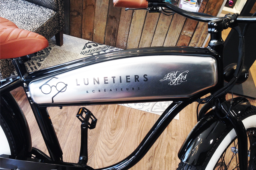marquage adhésifs vélo lunetiers & créateurs opticien signalétique communication publicité