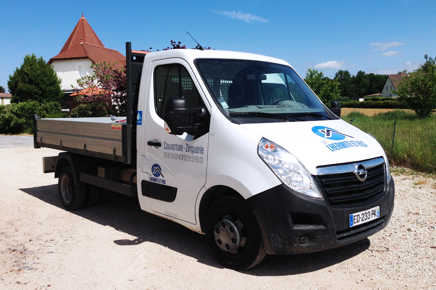 marquage véhicule adhésifs camion benne utilitaire Lhermite et fils communication publicité