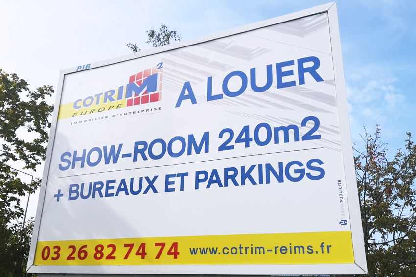 réalisation et pose d'un panneau grand format 4x3 pour notre client Cotrim Europe