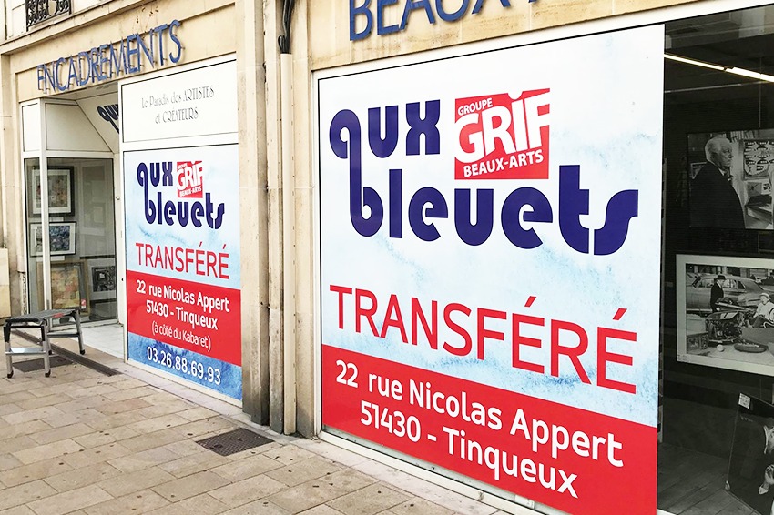 marquage vitrine aux bleuets art déco reims centre ville adhésifs signalétique